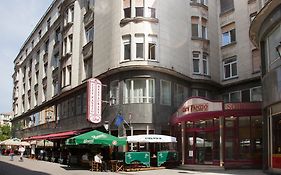 Hotel Pilvax Budapest