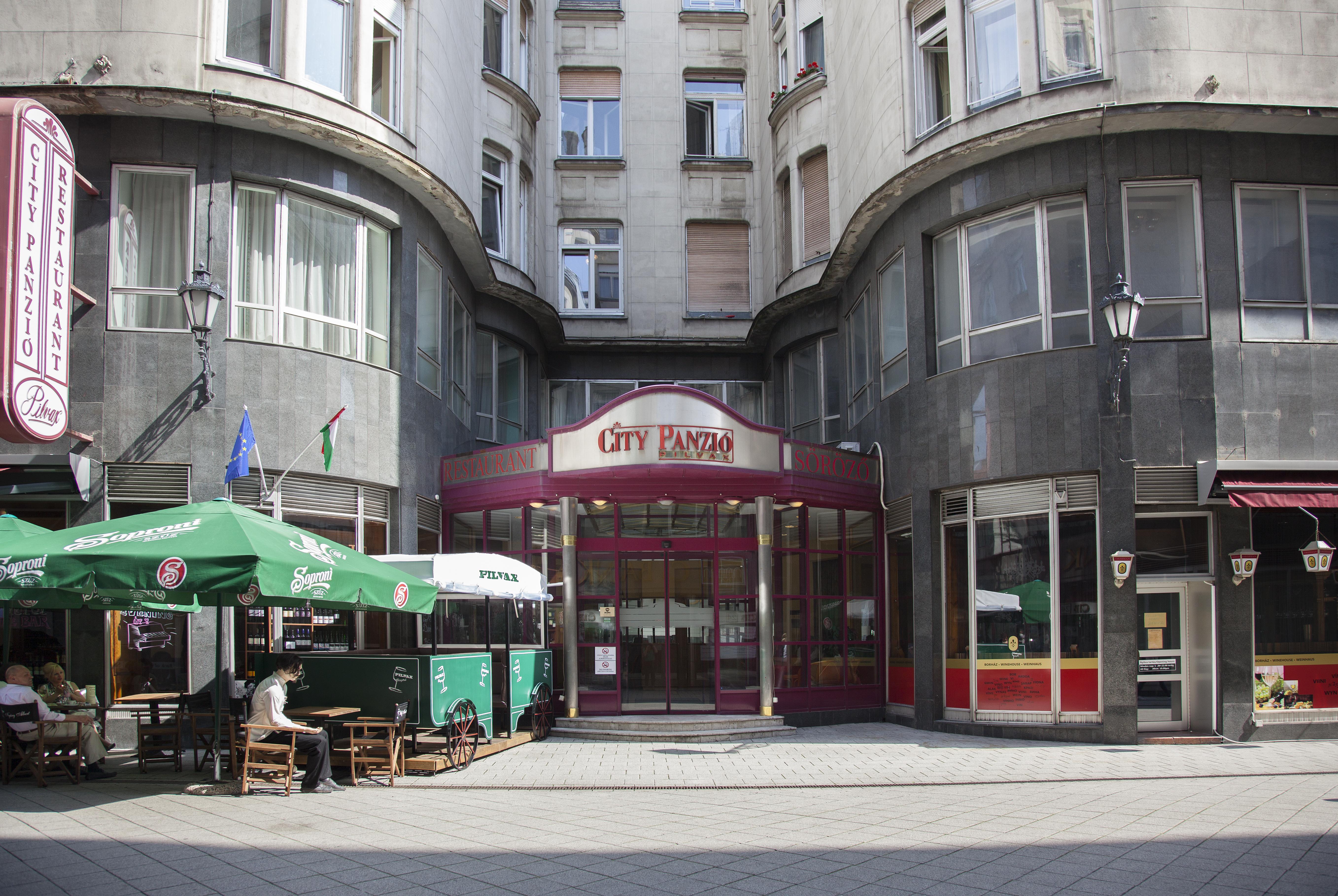 City Hotel Pilvax Budapest Exterior foto